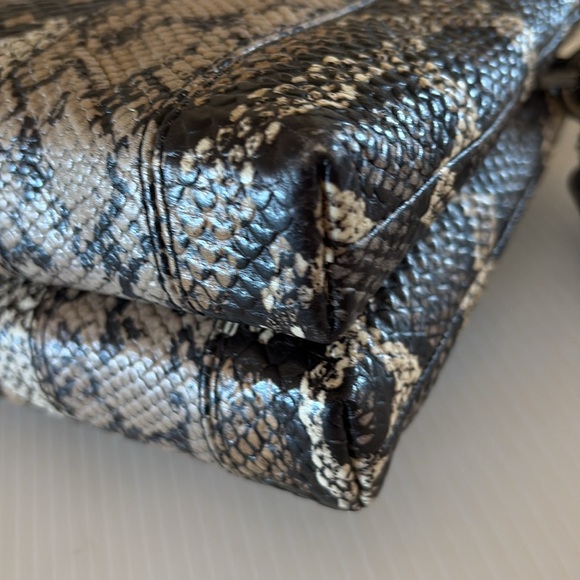 Coach Crosby Pieced Exotic Embossed Leather Gunmetal Gusset Zip Crossbody - Picture 10 of 16